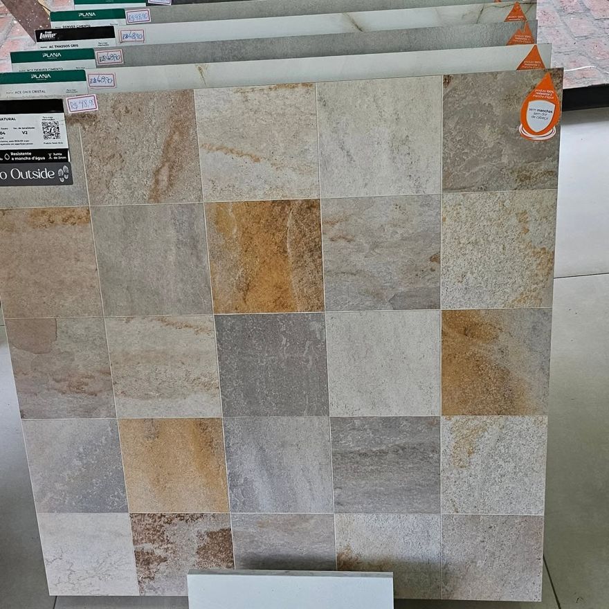 Porcelanato com padronagem em mosaico de pedras